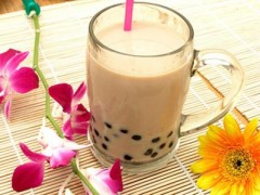 怎么样加盟饮品店?奶霸奶茶来教您