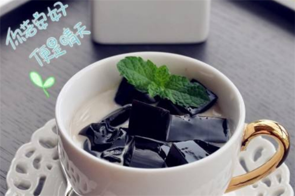 仙小黑烧仙草加盟
