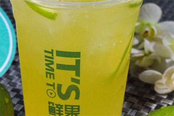 鲜果时间茶饮加盟