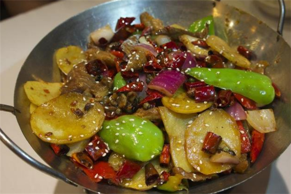 草根侯麻辣香锅香辣