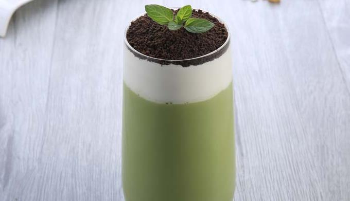 星期日奶茶抹茶