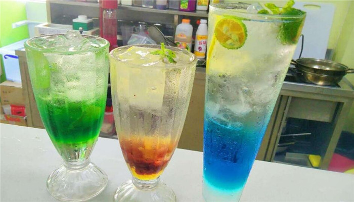 菓乐拼奶茶店果汁