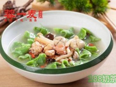 深圳蓉一麦渣渣面怎么加盟？特色渣渣面，小店人爆满！