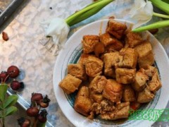 三十三吉加盟费多少钱？万元档口店，1-2人轻松经营【表】