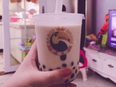 果汁店加盟哪家好？芒果屋加盟月入过万无压力！