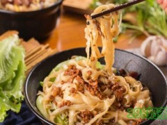 长霞砂锅面加盟