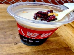 八婆婆烧仙草加盟一年净利润多少？创业店年薪过20W！