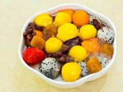 党公甜品店加盟利润怎么样？年入30万没问题