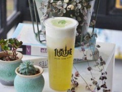 倾城初茶加盟靠谱吗？倾城初茶加盟优势很大