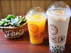 大学生创业选什么项目好？克拉奶茶投资优势明显！