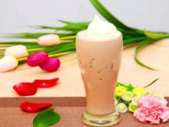 想做饮品加盟什么品牌好？牙觅饮品加盟有优势