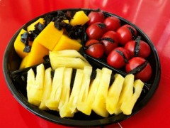 鲜果里个乌梅加盟