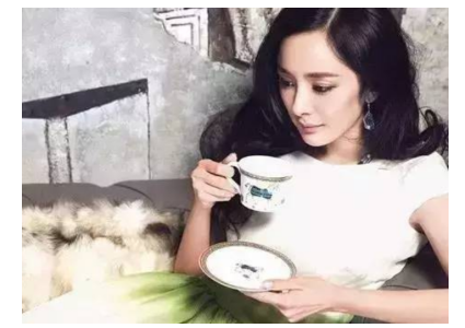 喝咖啡会变黑？看这些咖啡控明星怎么说~