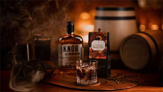 终于把“桶酿咖啡”带到中国，星巴克这次玩的是什么概念？