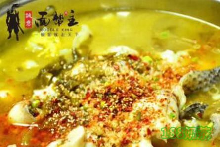 面帮主酸菜鱼面加盟