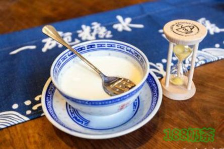 福申糖水铺加盟多少钱?正宗广式水牛奶甜品店【表】