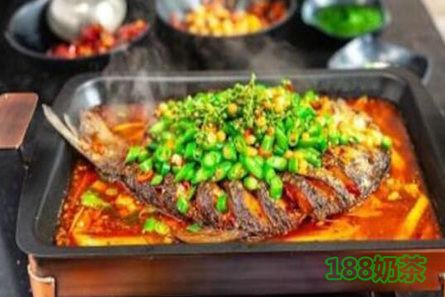 新记老坛酸菜鱼怎么加盟？店铺属于直营还是加盟？