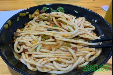 扬州疆小粉加盟费多少？技术易学0经验开店【表】