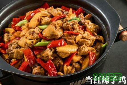 南宁夏辣辣加盟多少钱？夏辣辣投资门槛低利润高【表】