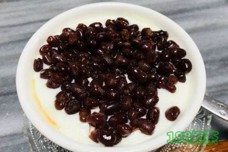 黄师奶糖水店加盟