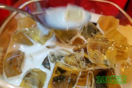 龟金正甜品加盟