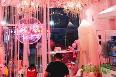 甄萌焖汁麻辣烫加盟