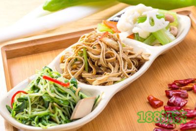 美玲骨汤牛肉面加盟