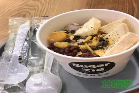 狮城糖仔豆花甜品加盟