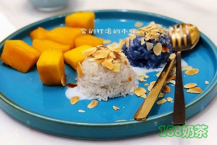 NOMNOM浓浓泰式甜品加盟