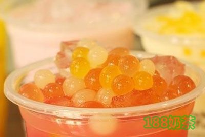 檬小奇奶茶加盟