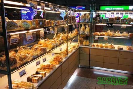 银果子西饼屋加盟