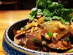 渝香情川菜加盟费用低，10万元开店不是梦想！