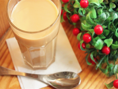 河堤上的猫加盟