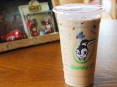 开一家小兔子奶茶店需要多少钱？小兔子奶茶加盟多少钱？
