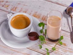 奶茶开店加盟哪个品牌比较好？奶茶开店设备需要多少费用？