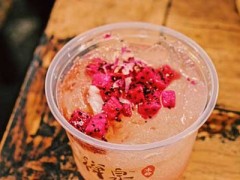 禅泉冰粉加盟赚钱吗?网红甜品店四季火爆!