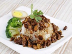 大汉一品台湾鲁肉饭加盟多少钱？不贵！十万元开店很轻松！