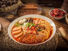 三顾冒菜加盟有保障，大牌制造浓浓成都味儿！