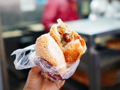 朱记小郑酥烧饼总部在哪？创业的门槛高吗？