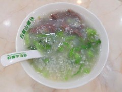 云髻山肠粉加盟费多少？9.6万元开一家地方特色小吃店