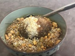 谢家百年糕粑加盟条件苛刻吗？加盟流程复杂吗？