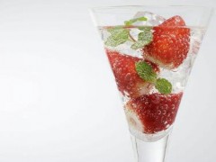 90后创业小项目，鹿·鲜果苏打果饮告诉你什么样的奶茶店能赚钱？