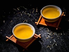 奶茶店开店成本核算，影响嫩绿茶廊的加盟费的几个因素？