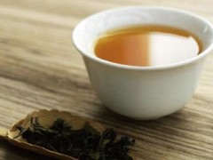 开奶茶店需要多少钱？8万元轻松加盟嫩绿茶廊！