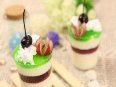 卡诺琳冰激凌加盟条件是什么？卡诺琳冰激凌店面装修技巧