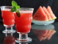 奶茶行业前景如何，管理一家鹿野小村茶寮难不难？