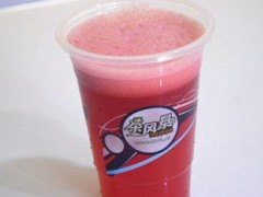 如何树立茶风暴奶茶加盟店在消费者心中的品牌形象？