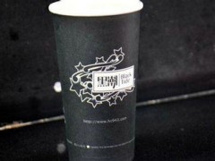 为什么一家黑潮奶茶店生意会这么火爆？