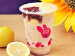 在中学附近经营一家慕斯奶茶怎么样，有哪些注意事项？