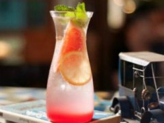 街头茶客奶茶饮品大学城创业，街头茶客奶茶饮品店怎么经营？